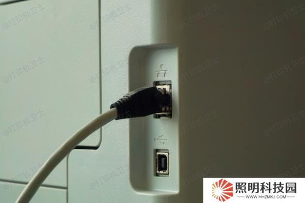 檢查打印機電源和硬件連接 檢查打印機電源和硬件連接